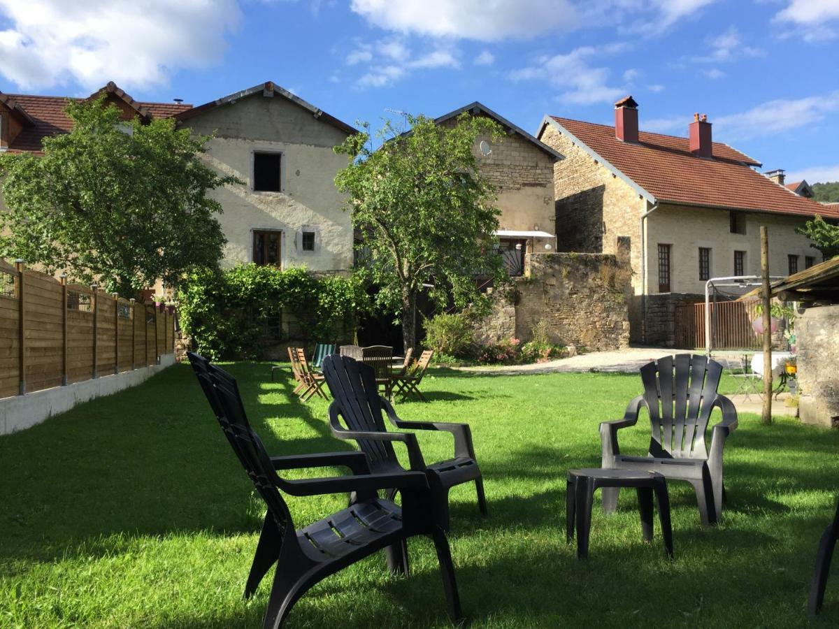Gite Sur Loue Ornans Exterior foto